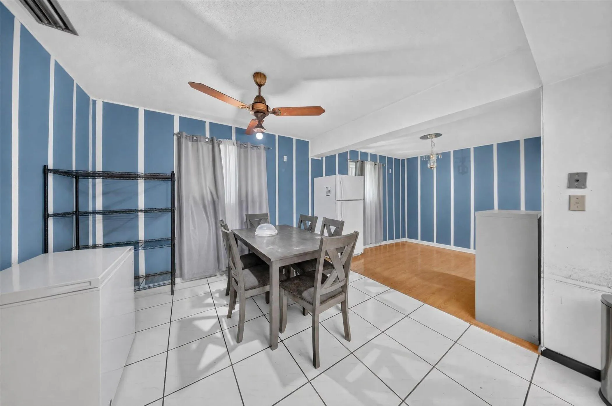 13-2251-SW-67th-Way-WindowStill-Photogra
