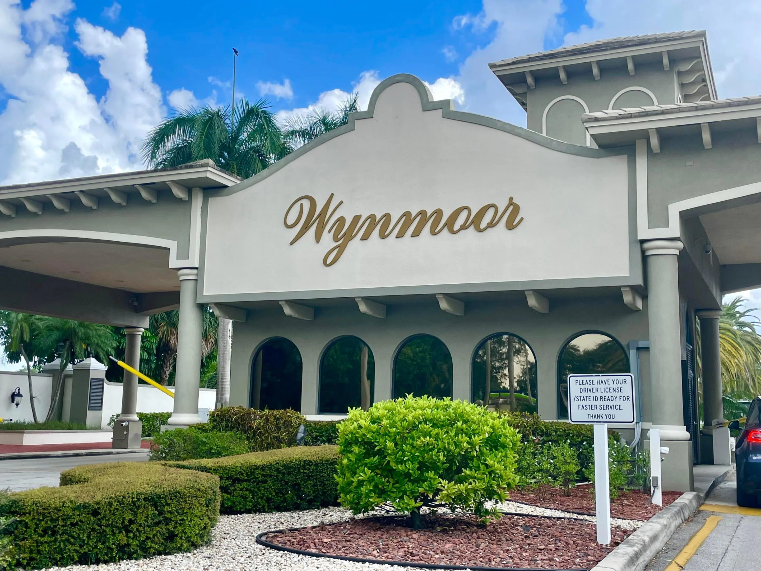 Wynmoor gate
