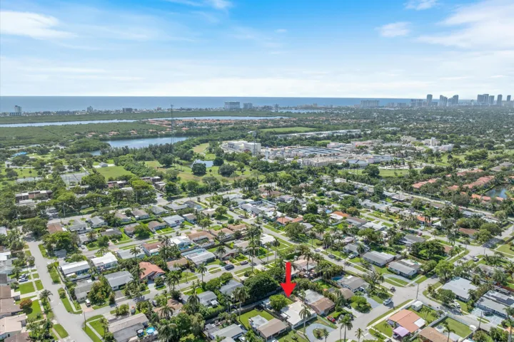 42-2107 N 15th Ave Hollywood, FL-901