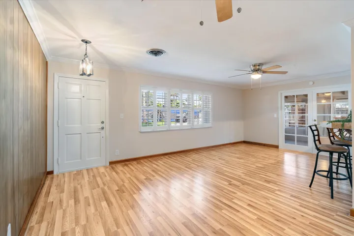 05-2107 N 15th Ave Hollywood, FL-200