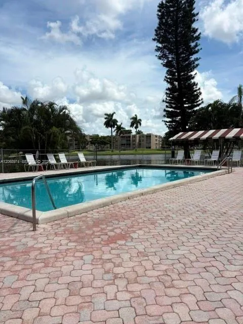 Community pool