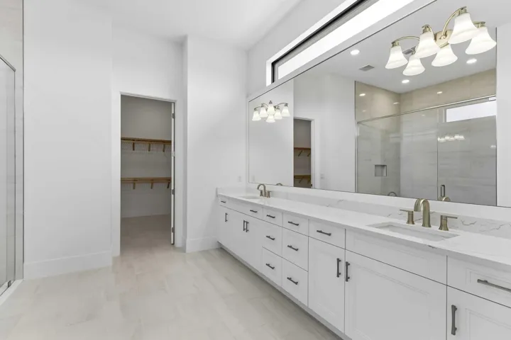 Owner's Bath