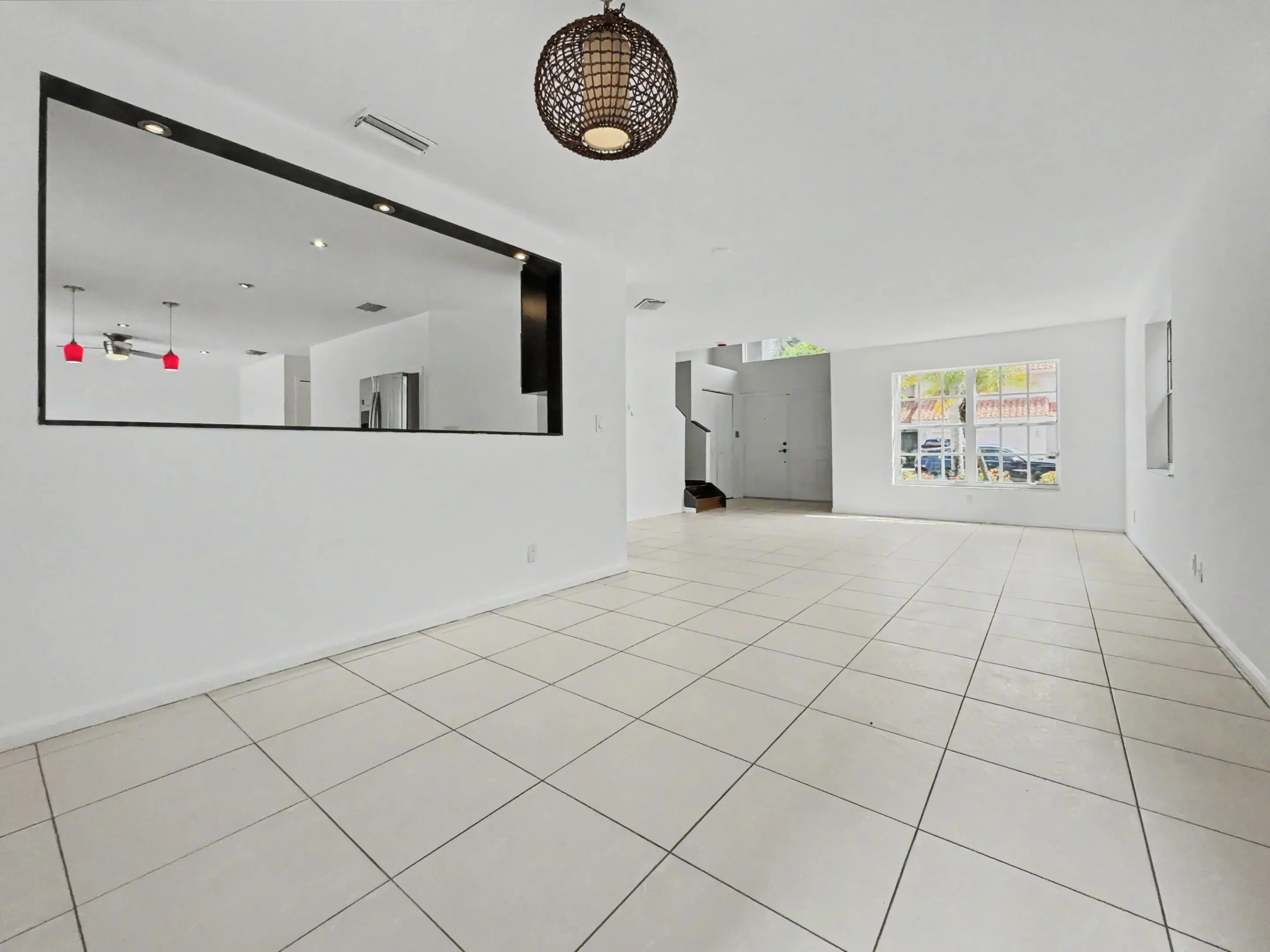 FAMILY / LIVING ROOM