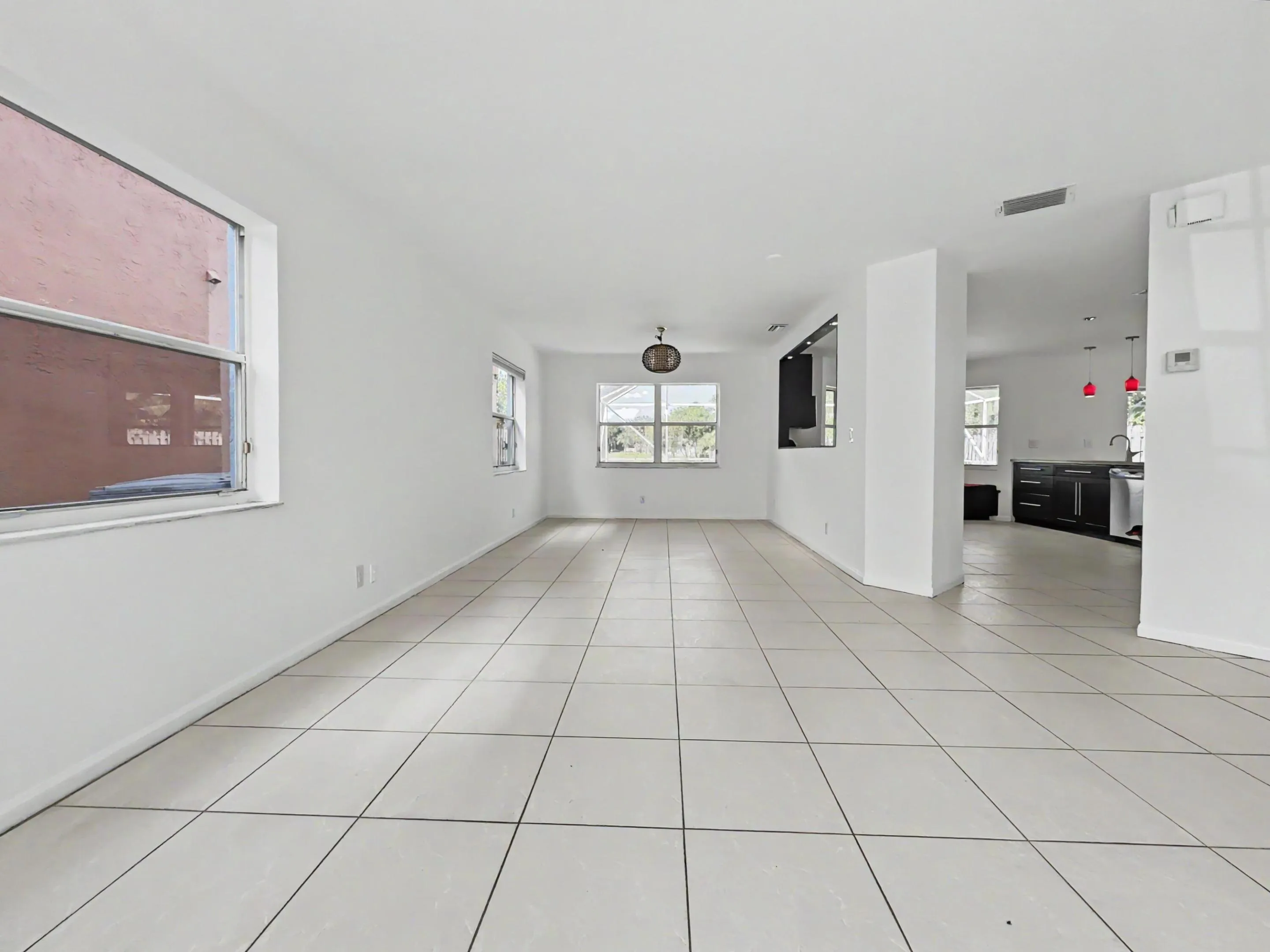 FAMILY / LIVING ROOM