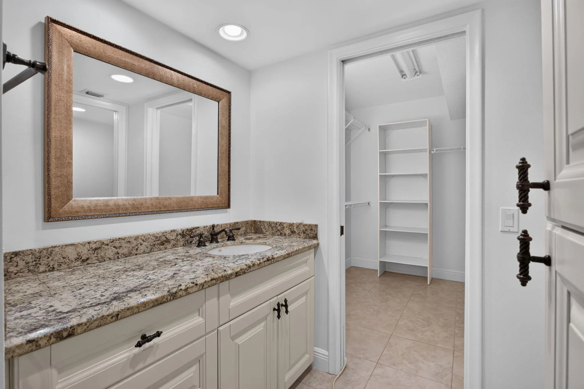MAIN BATHROOM VANITY & CLOSET