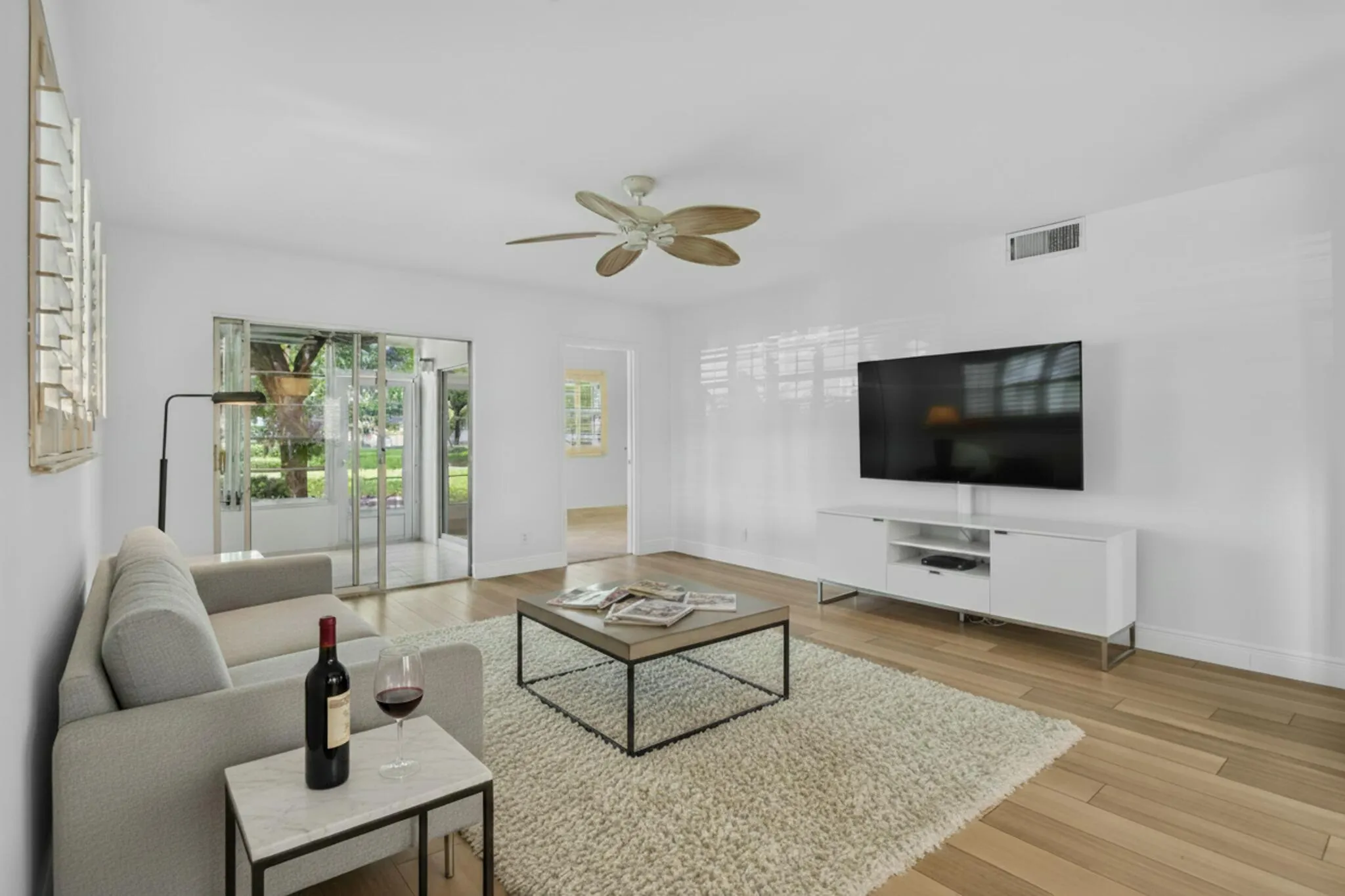 LIVING ROOM VIRTUAL FURNITURE