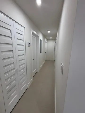 Hallway to bedrooms