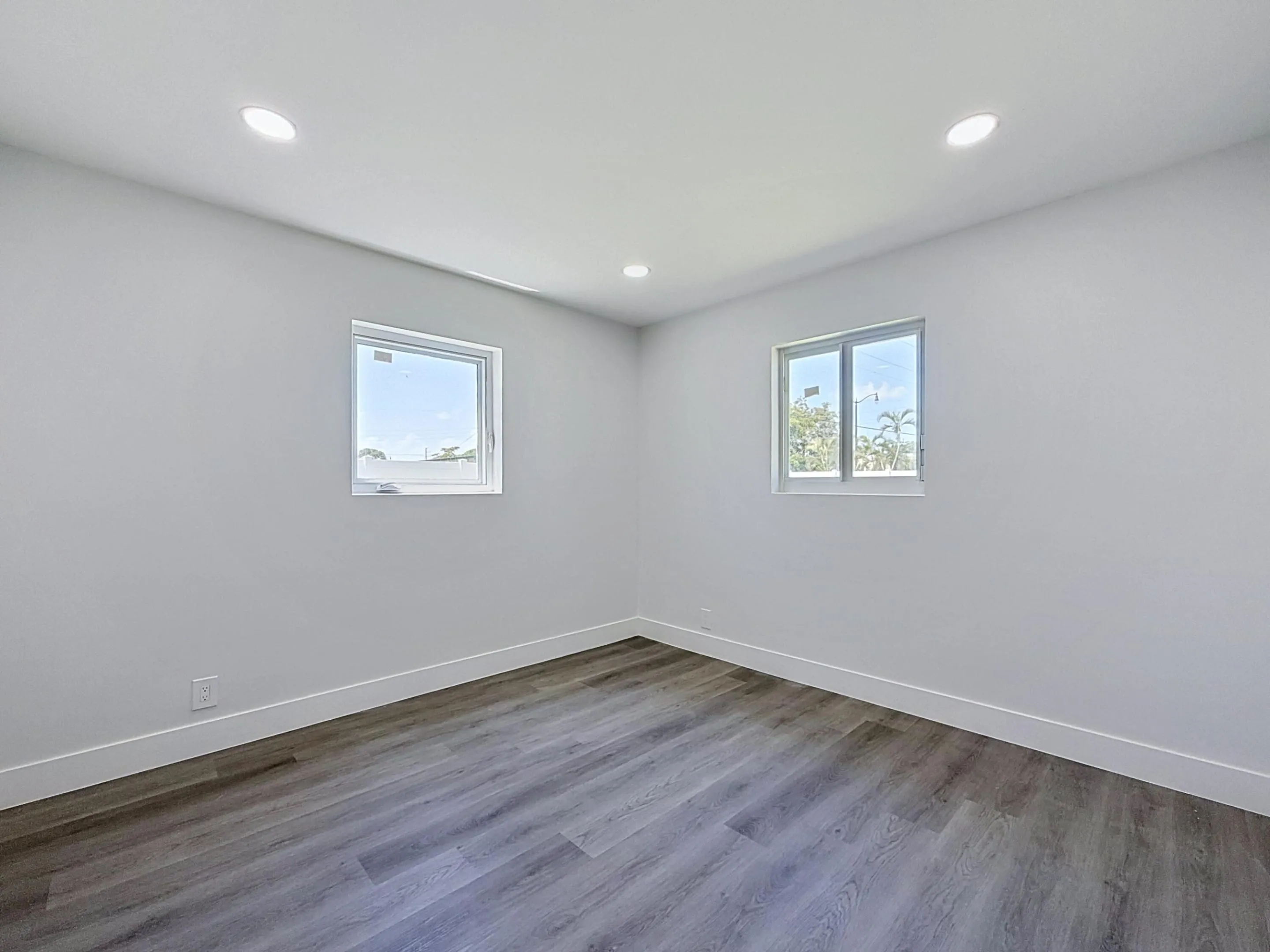 1441-sw-1st-ave_00014