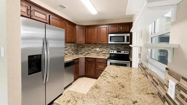 Bright open Kitchen