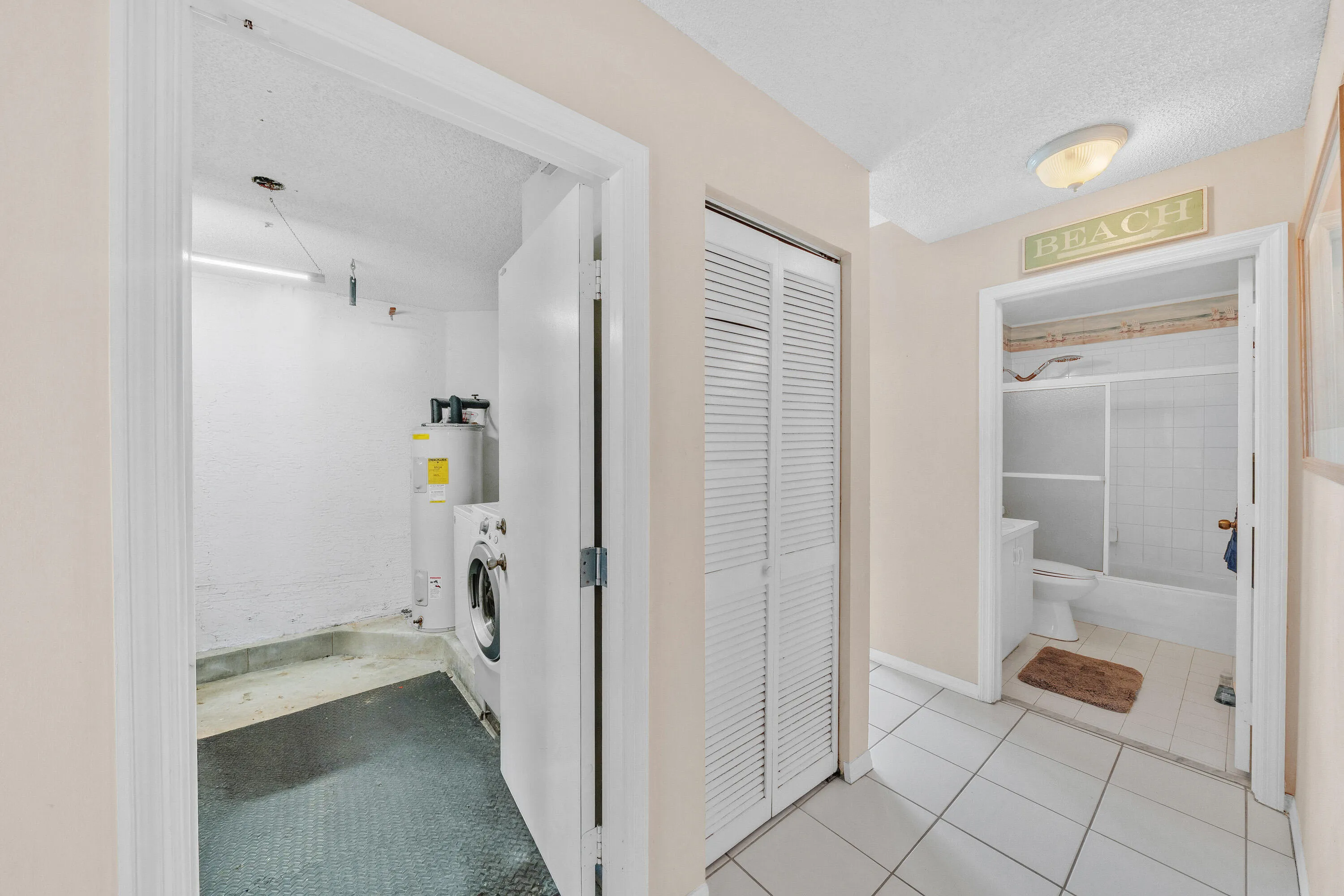 20 Garage+Laundry