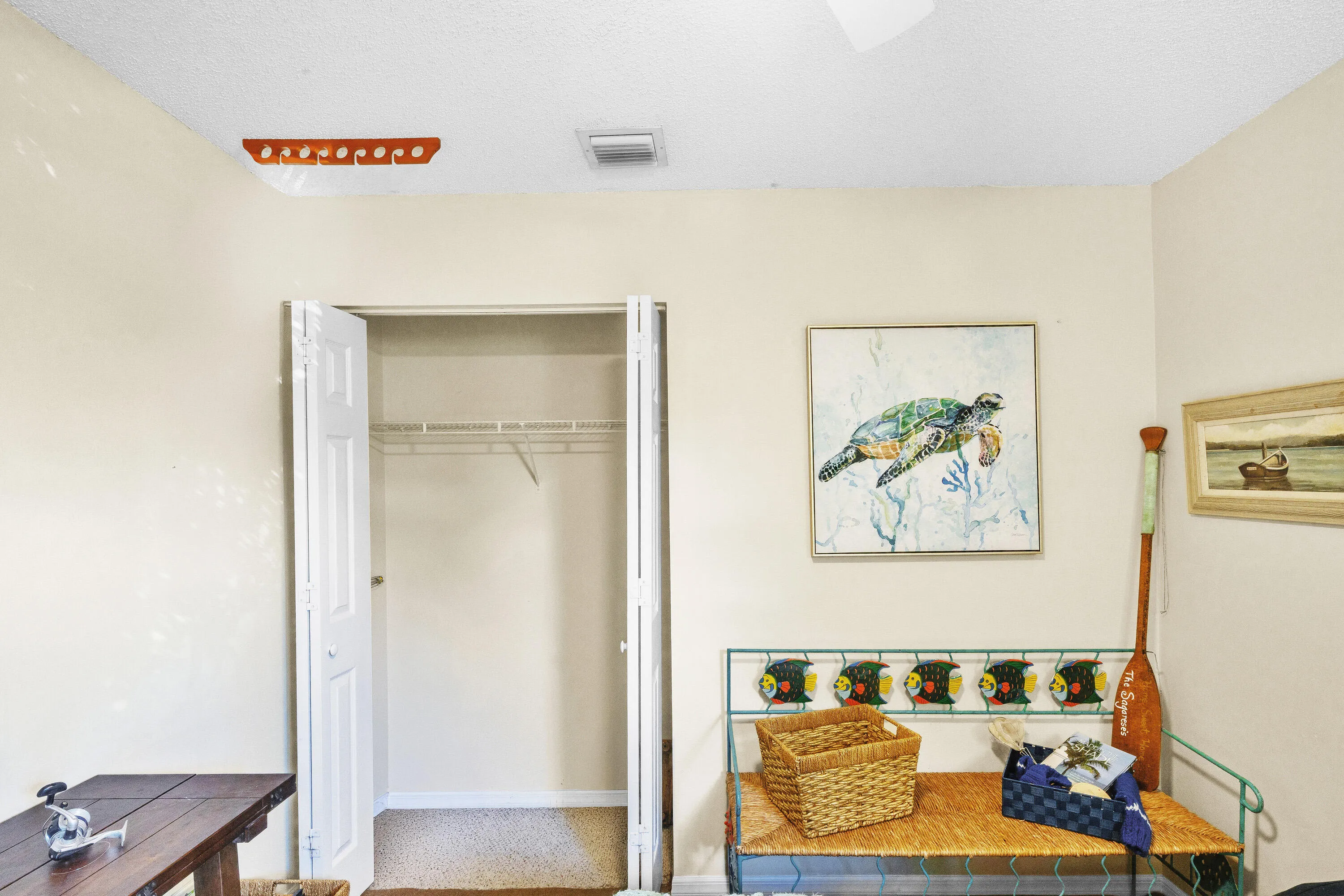 19 Guest Bedroom B (3)