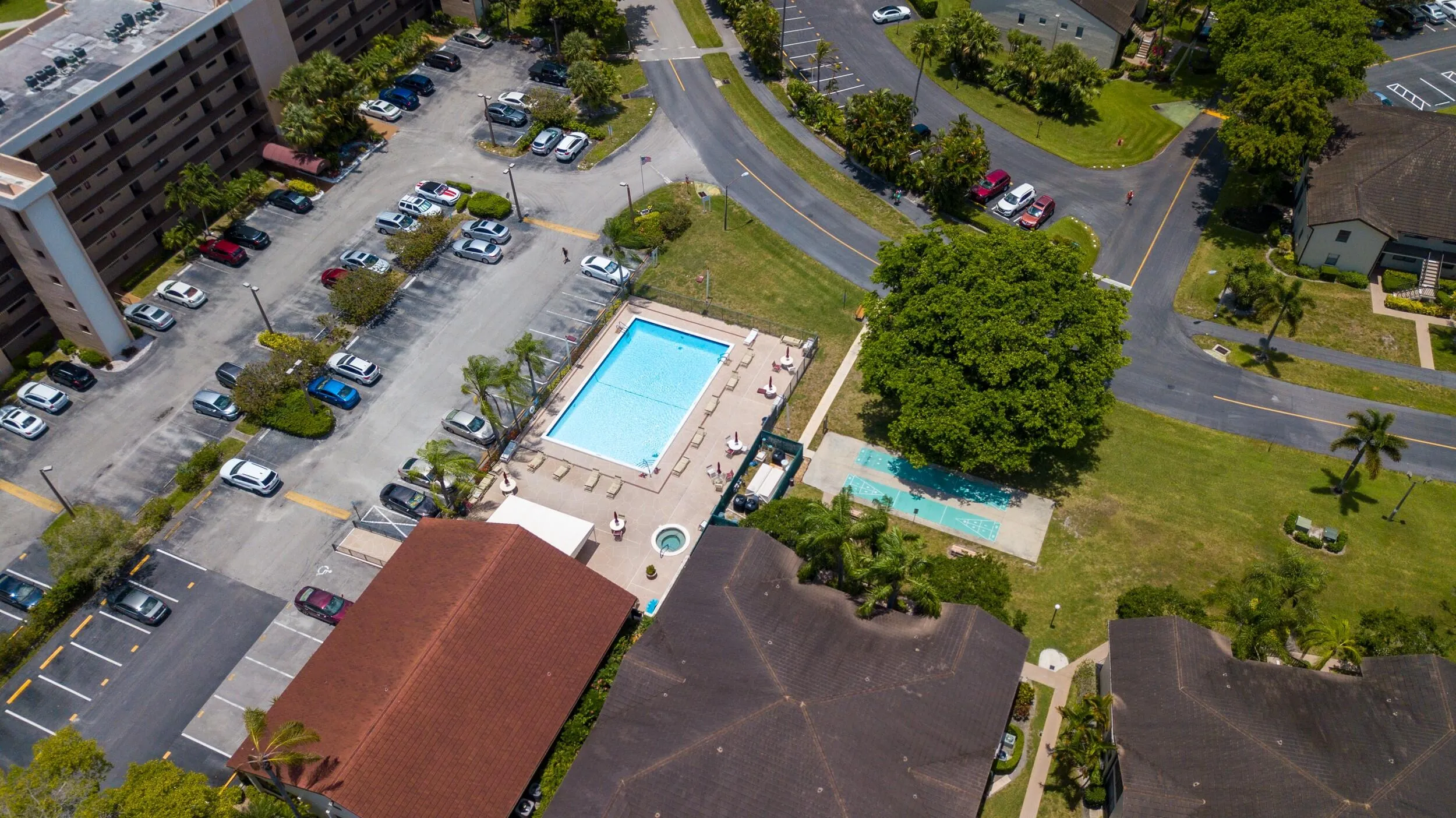 SATELLITE POOL