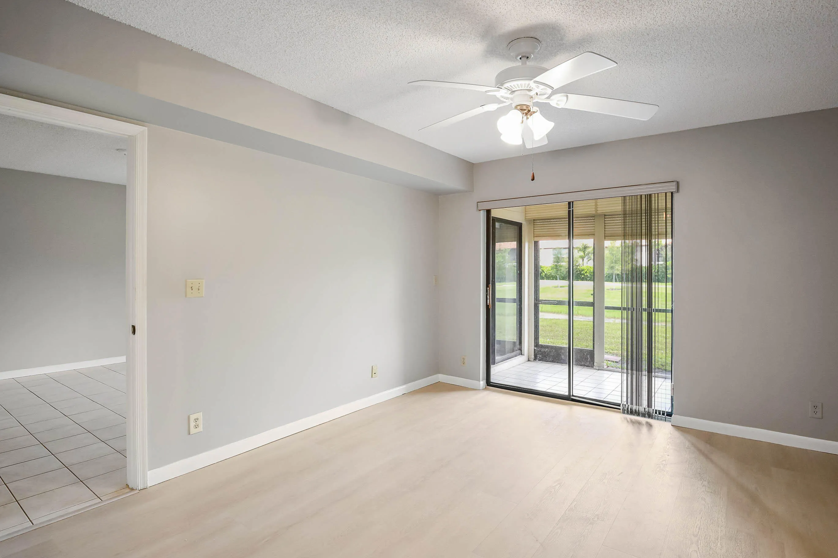 MASTER BR OPEN TO PATIO