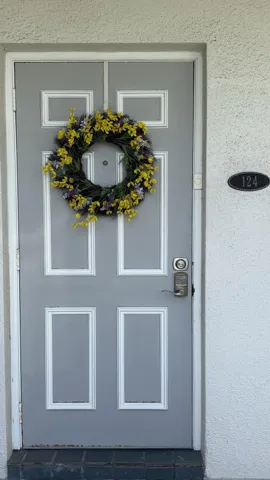 1251 - Front Door