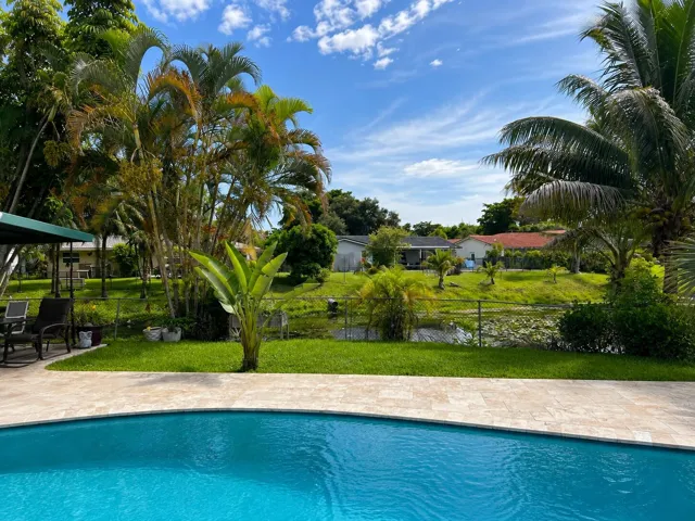 Private pool with canal view