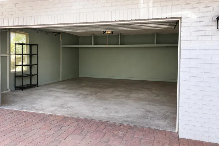 2-Car Garage