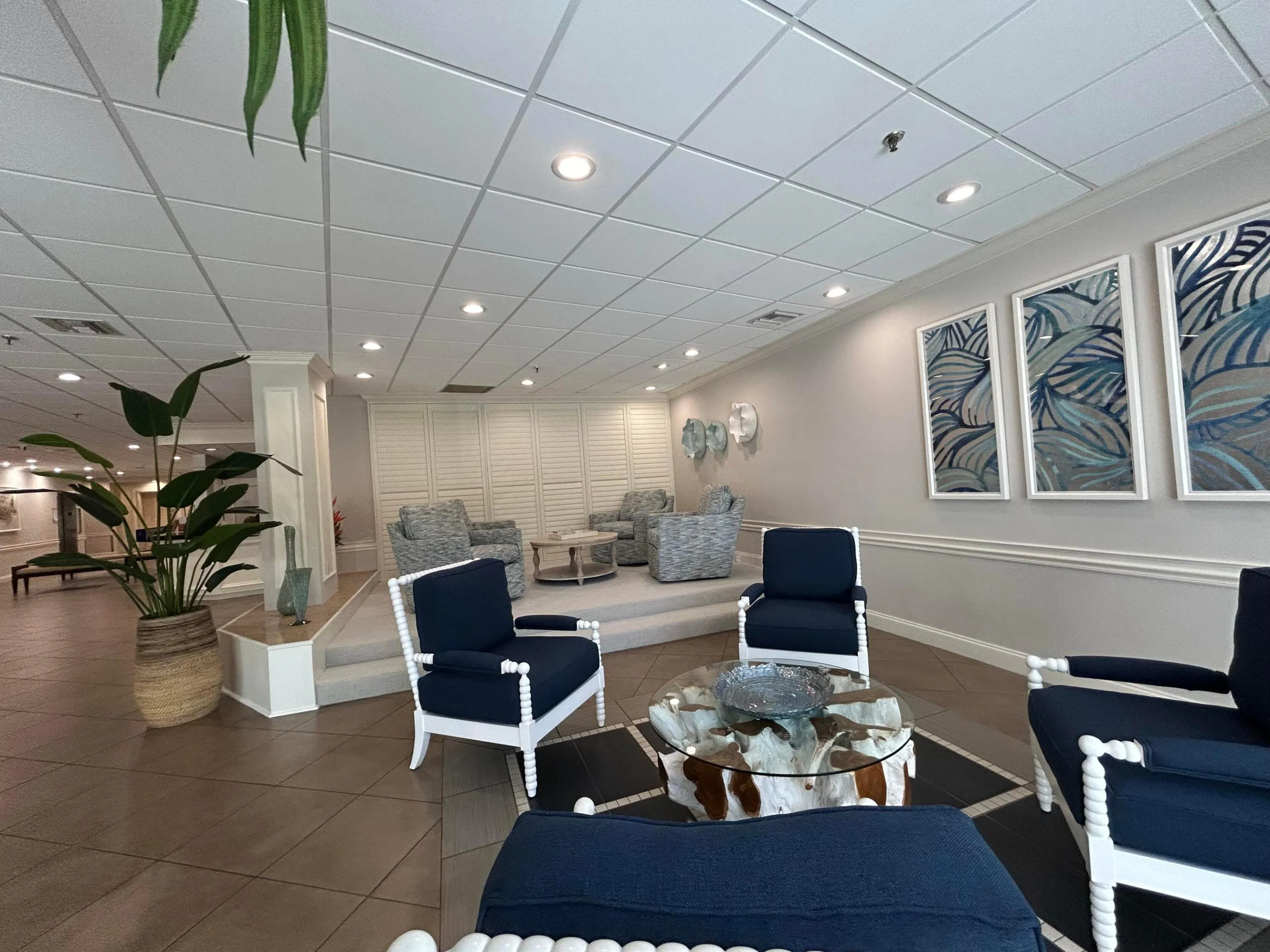 Lobby 13