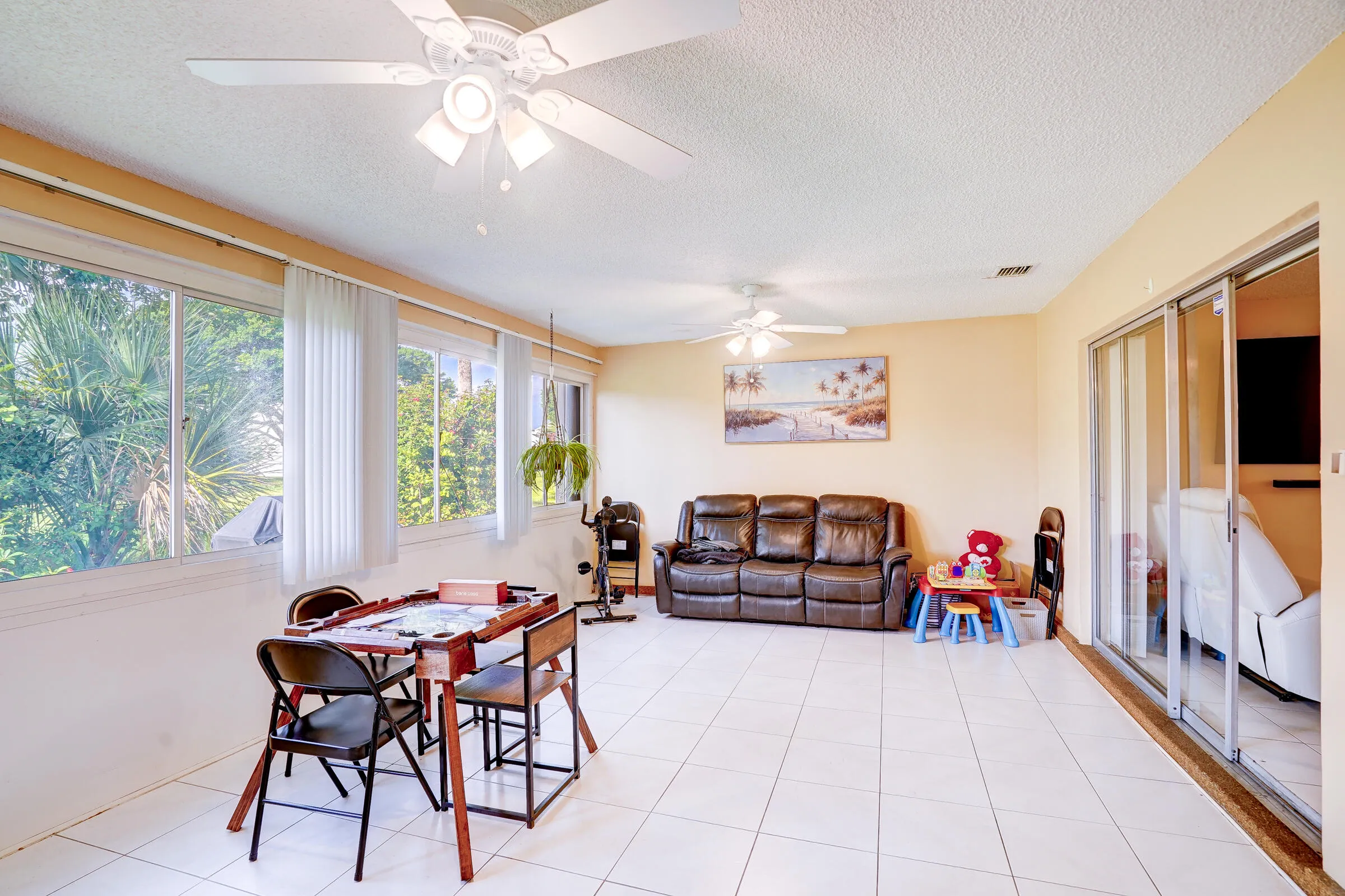 5780FernleyDr-30