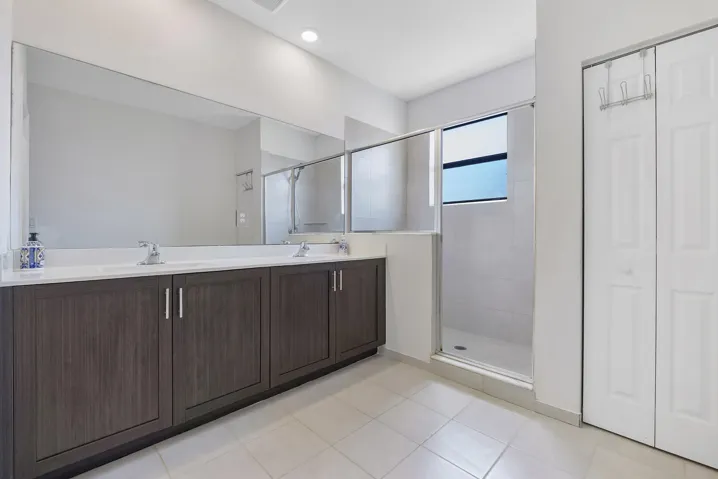 4721 Santa Cruz Way_029