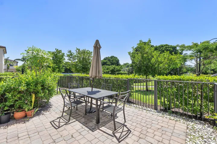 4721 Santa Cruz Way_007
