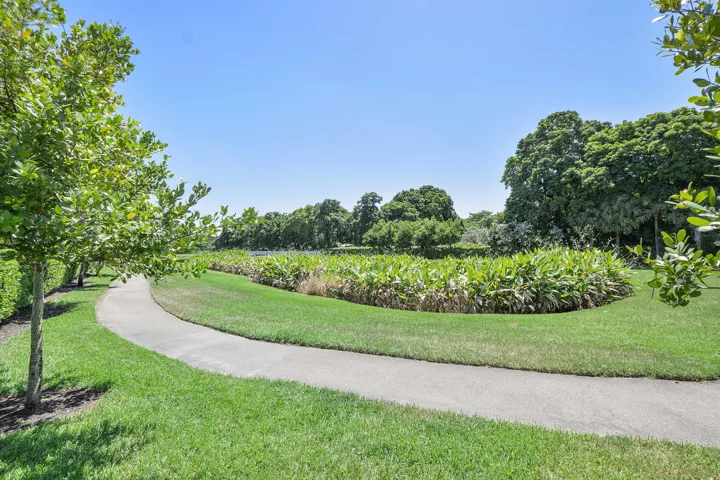 4721 Santa Cruz Way_010