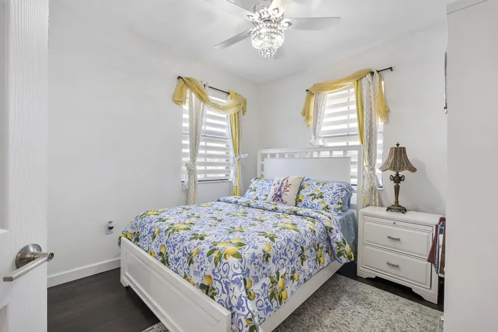 4721 Santa Cruz Way_022