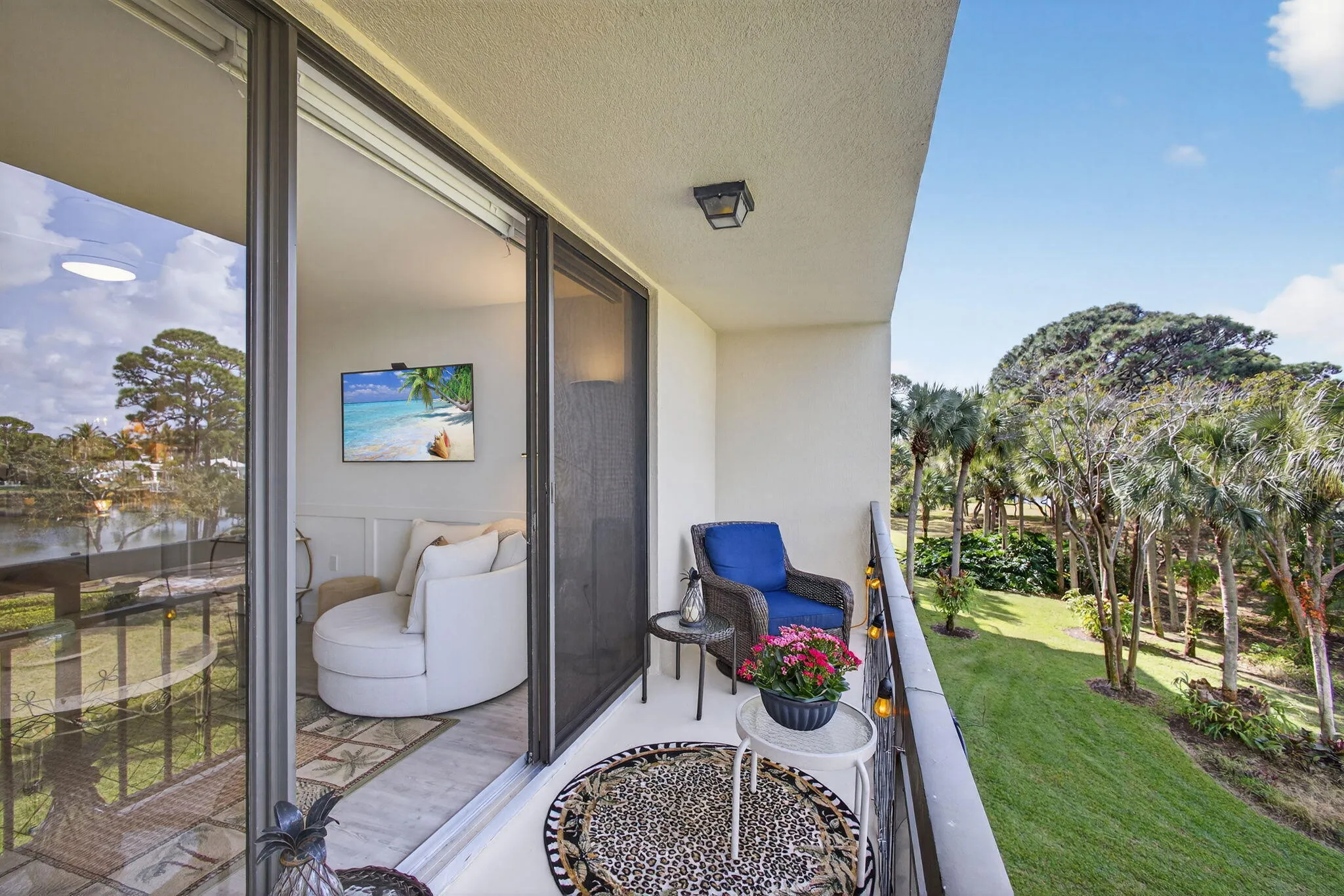 MAIN BALCONY