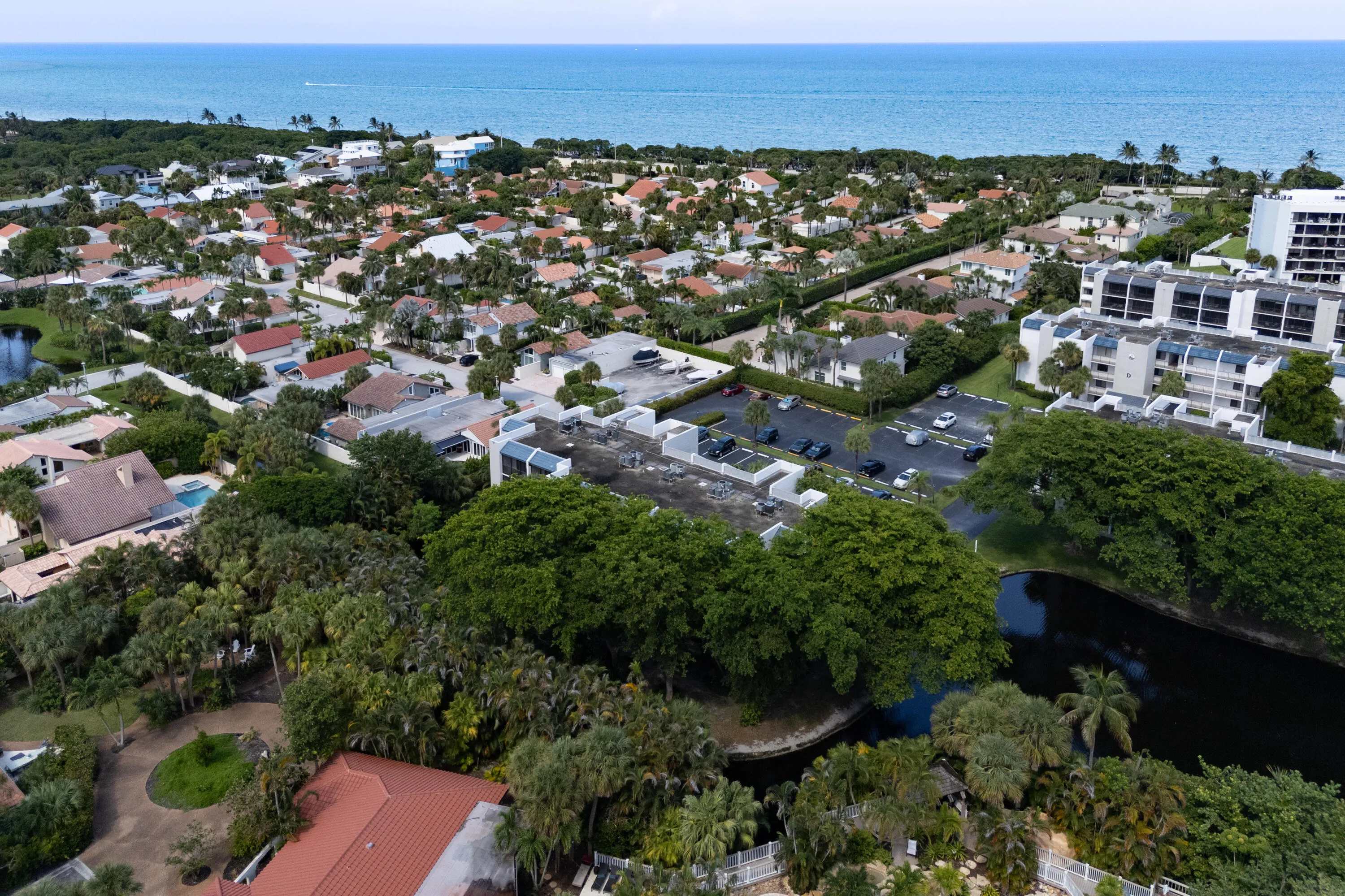 035-1605SouthUSHighway1-E204-Jupiter-FL-