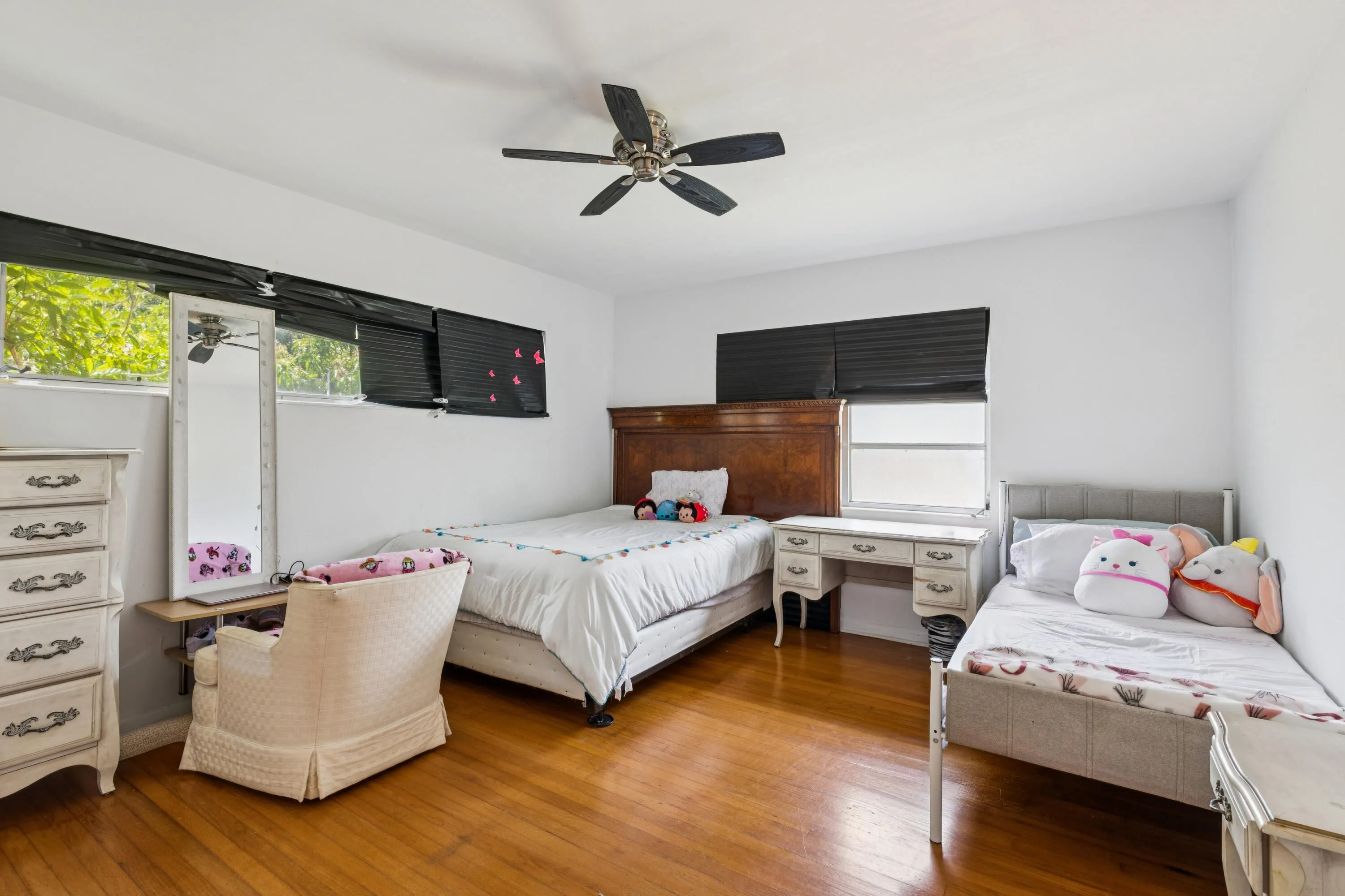 second bedroom