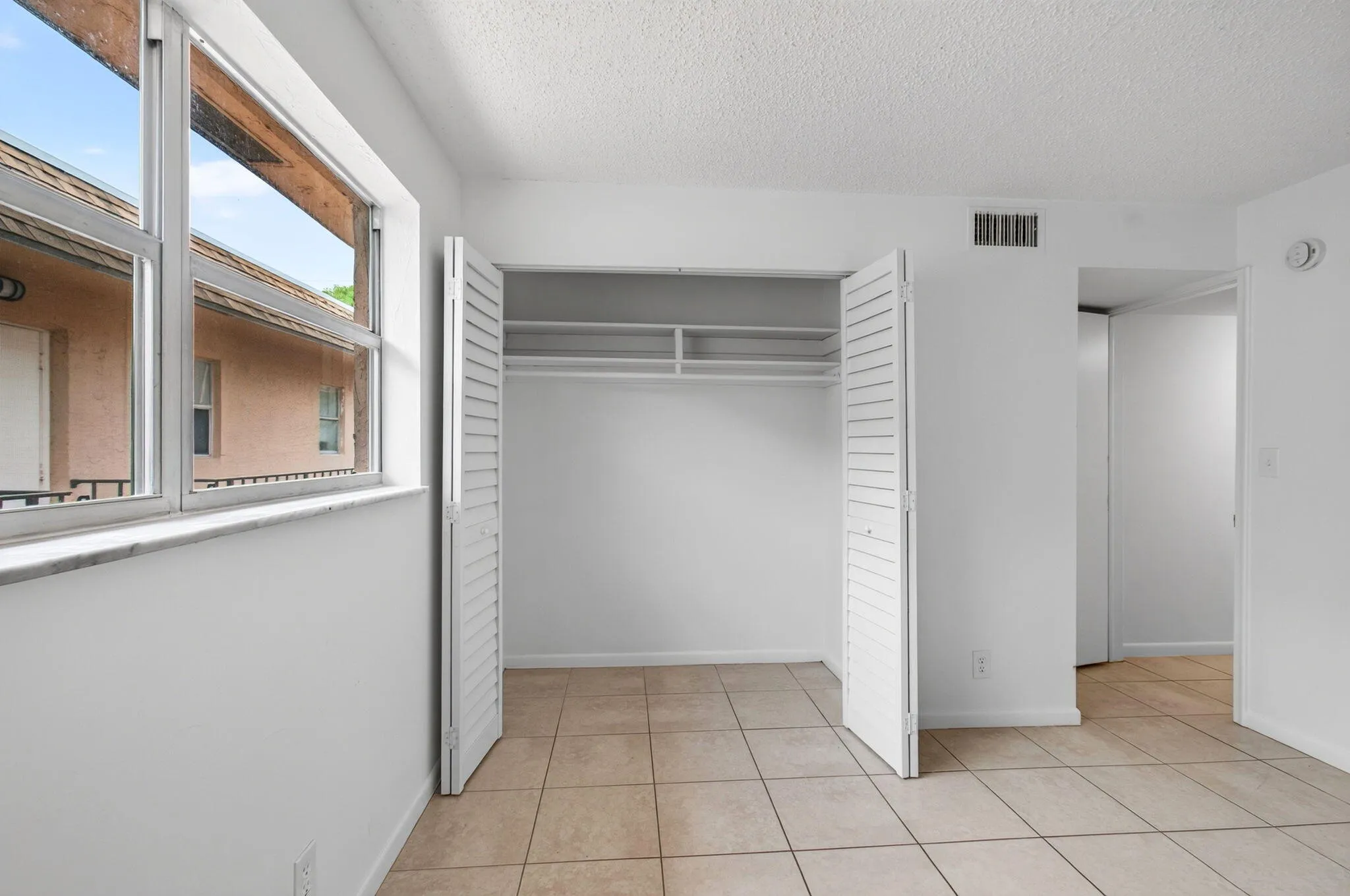 2nd Bedroom Closet