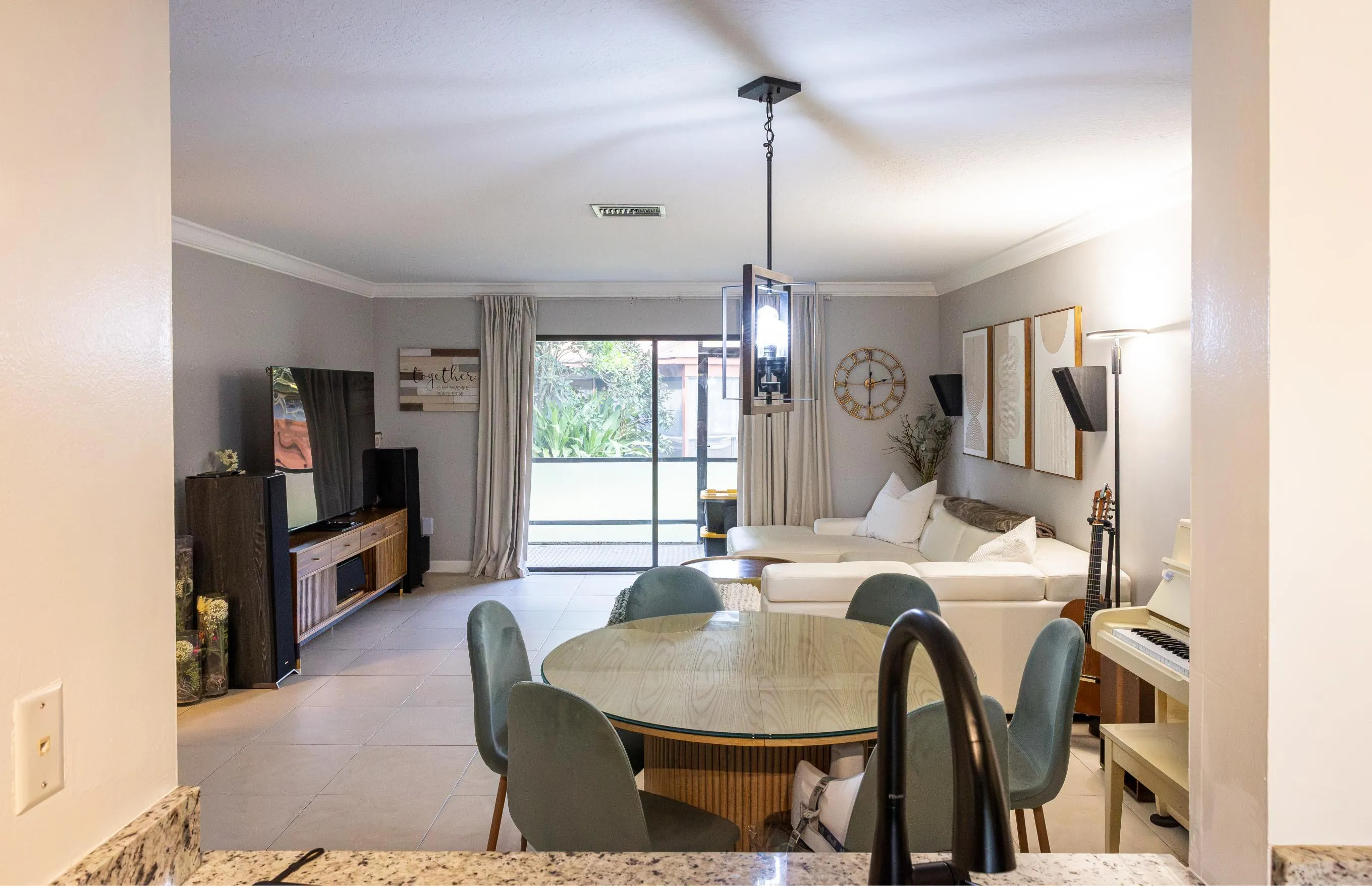 1E8A2236