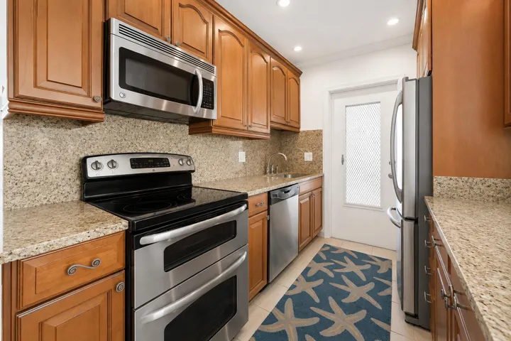 Kitchen 1 (1)