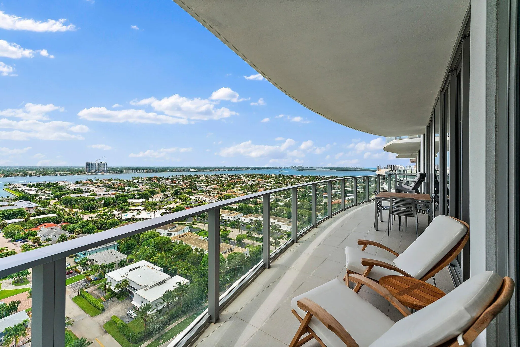 042c-3100NOceanDr-1906-SingerIsland-SMAL