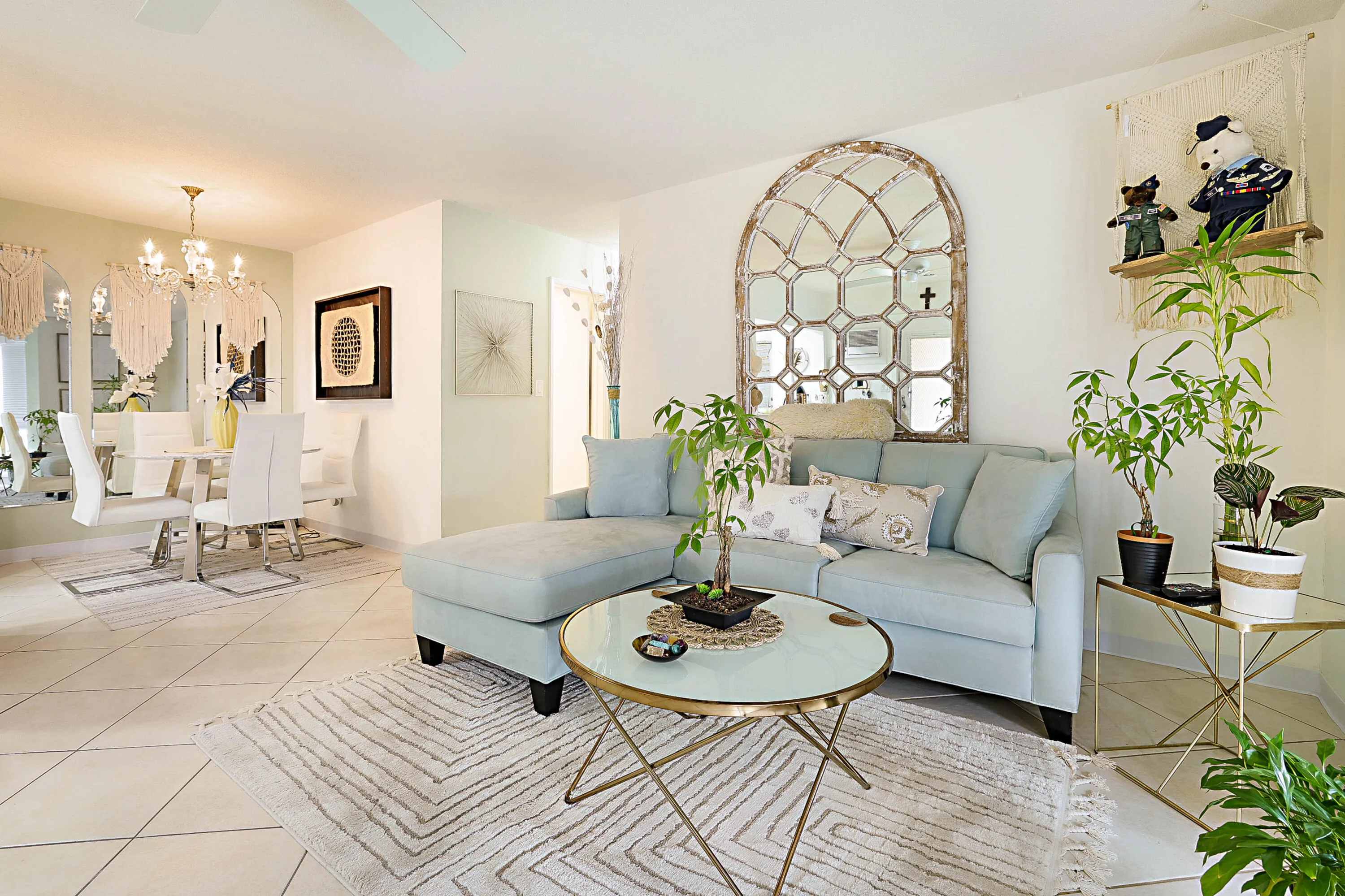 1110 N Riverside Drive 12 B-5