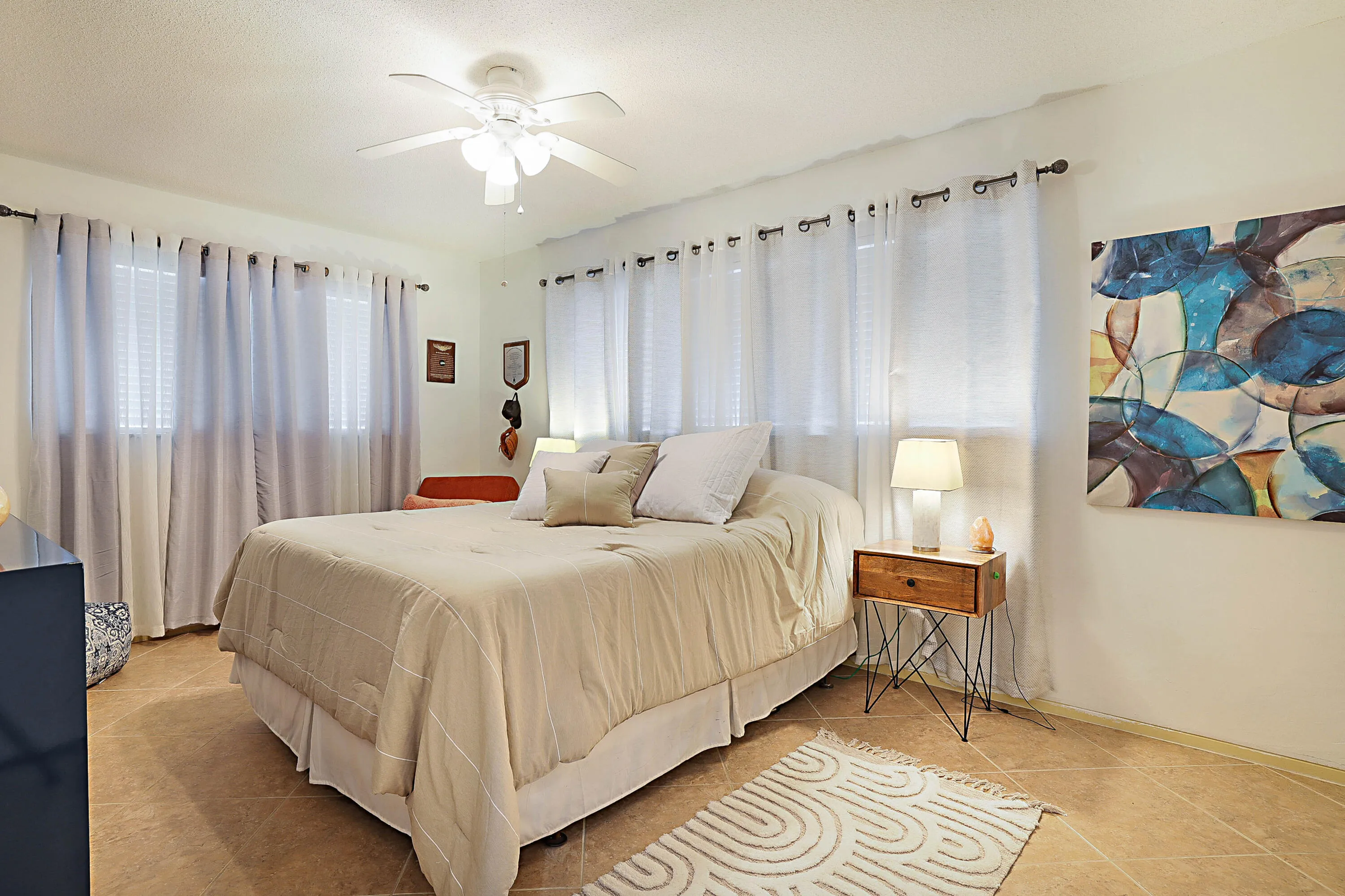 1110 N Riverside Drive 12 B-14