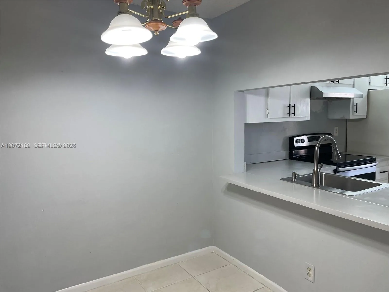 PAST THRU FROM KITCHEN