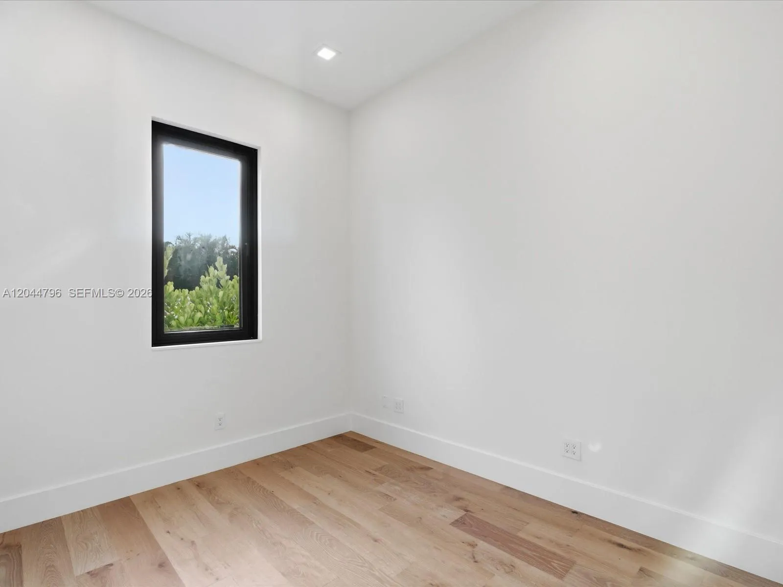 Property photo 144