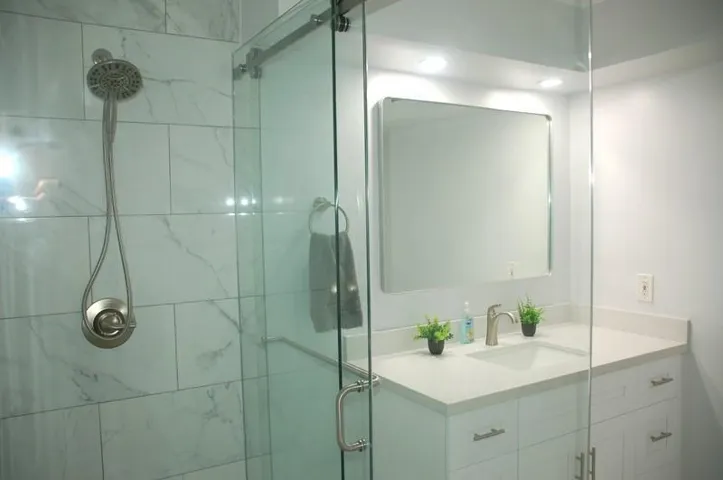 SA - OV primary bath2