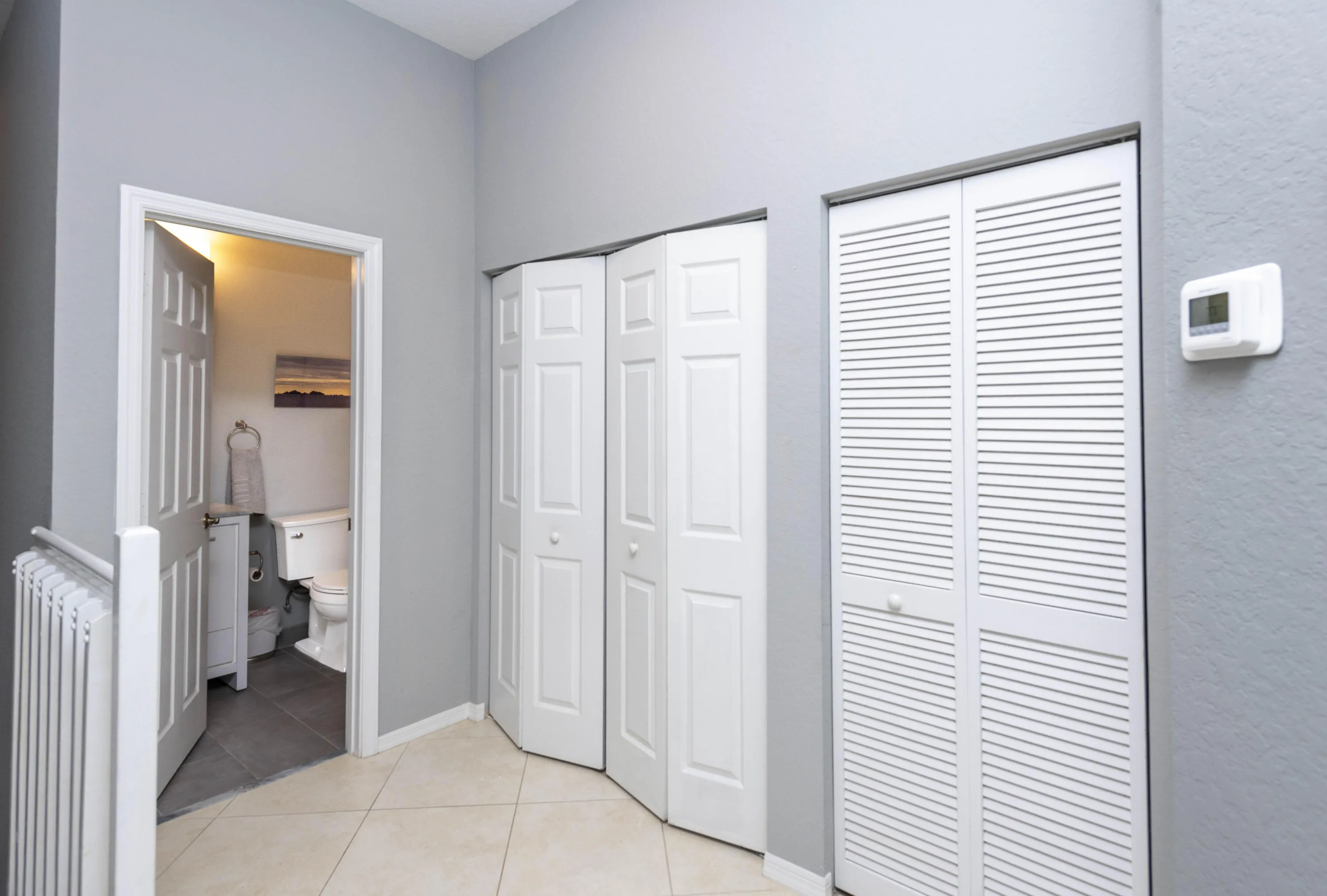 Area Laundry and 2nd bathroom
