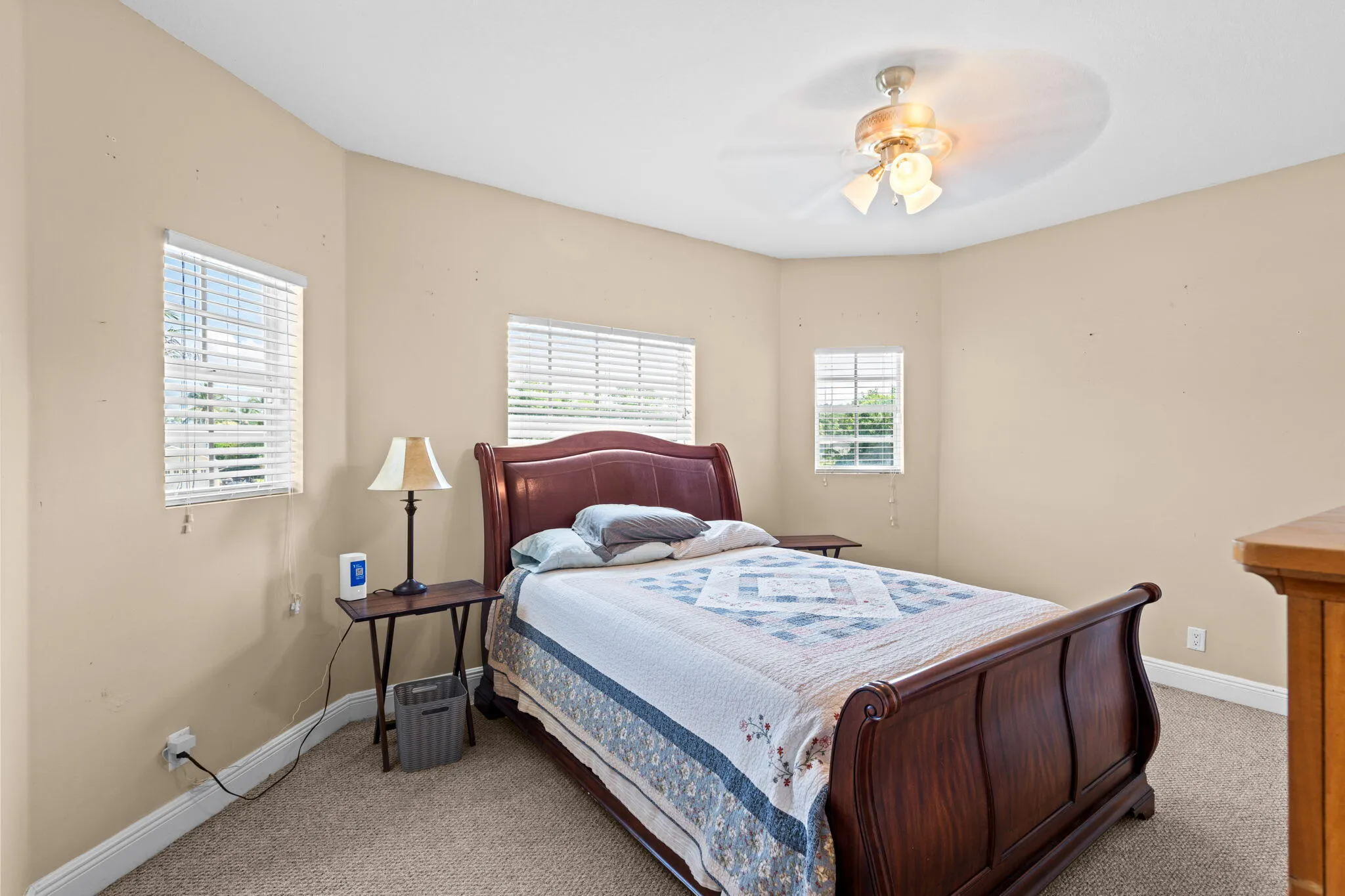 29-web-or-mls-A7404744