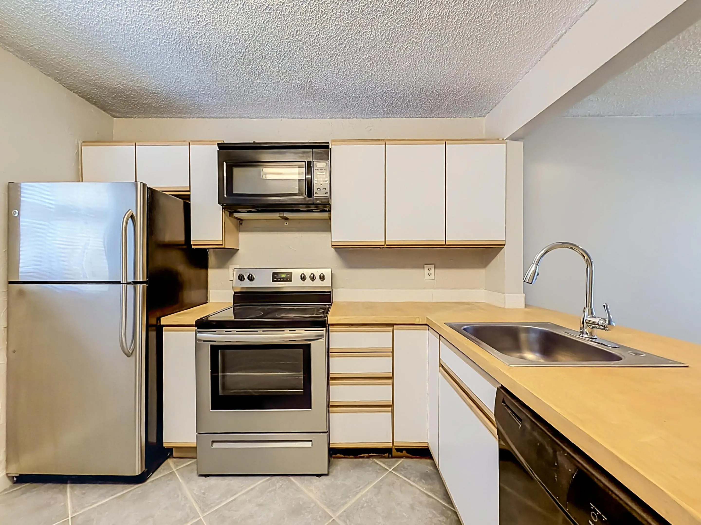 207 Tropic Isle Drive #113-17