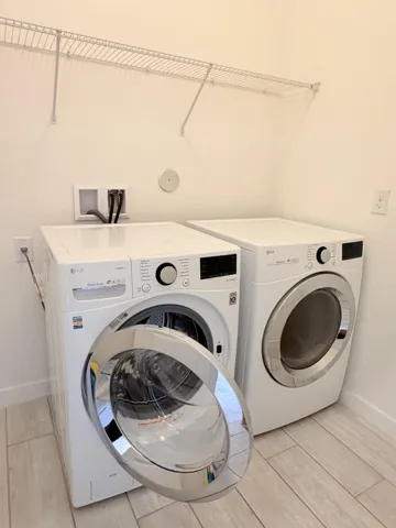 Spacious laundry