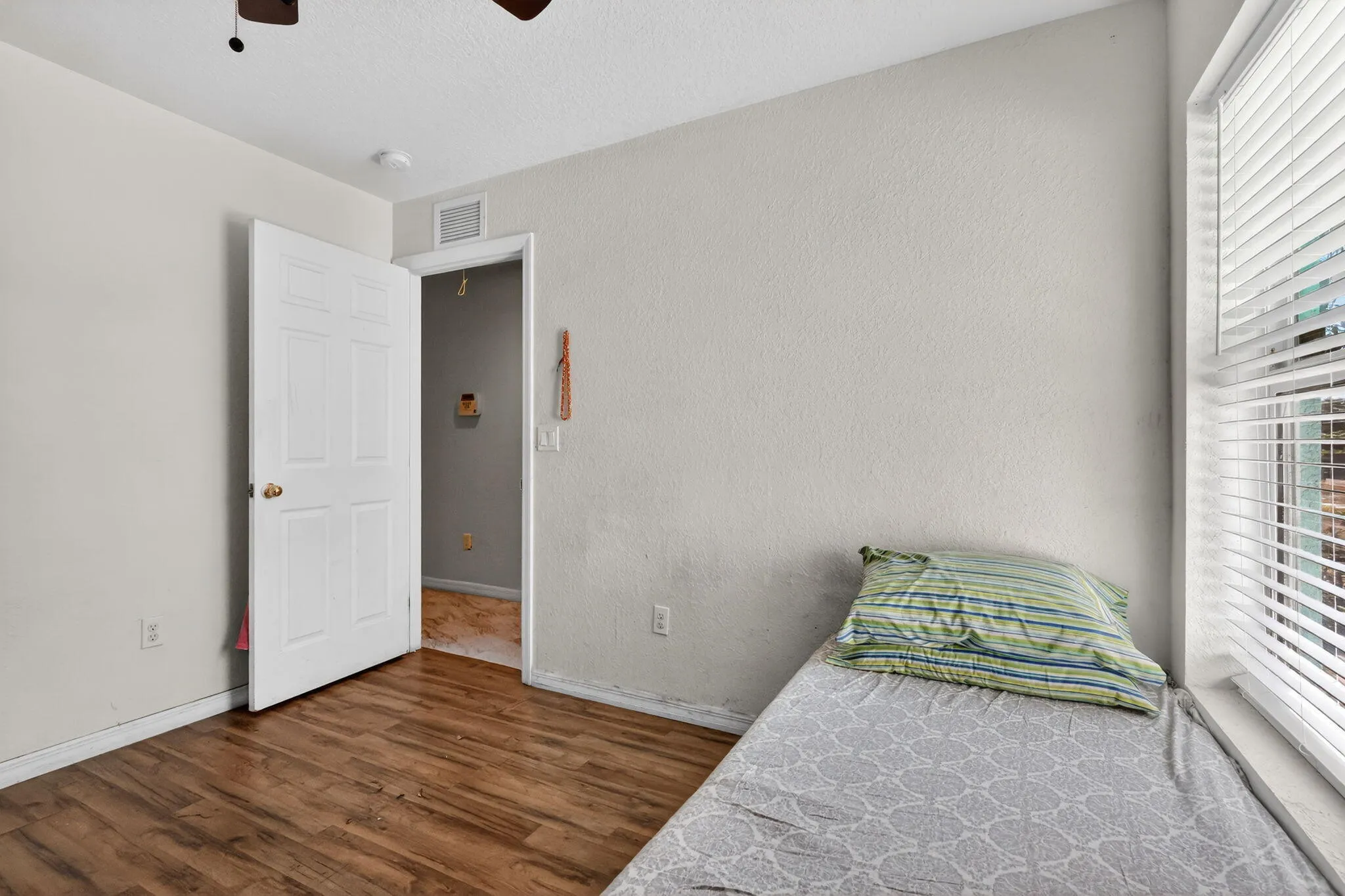 23-web-or-mls-F14A4869