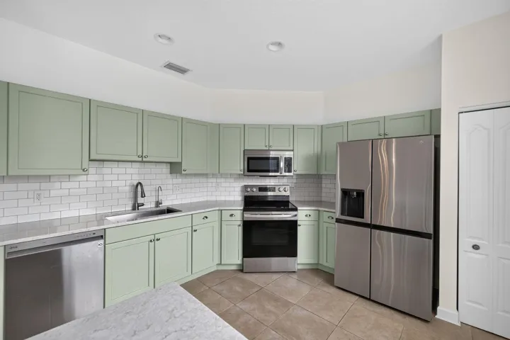 9801 sw glenbrooke11