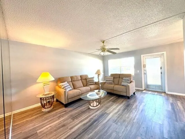 Furniture can stay or be removed.
