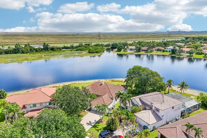 64-web-or-mls-Heritage Dr-S1408-064