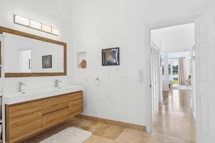 42-web-or-mls-Heritage Dr-S1408-042