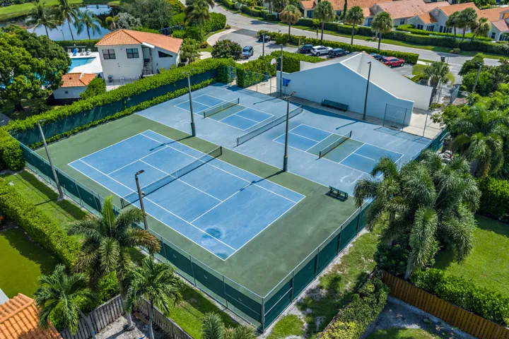 Community Tennis, Pickleball & Handball Courts