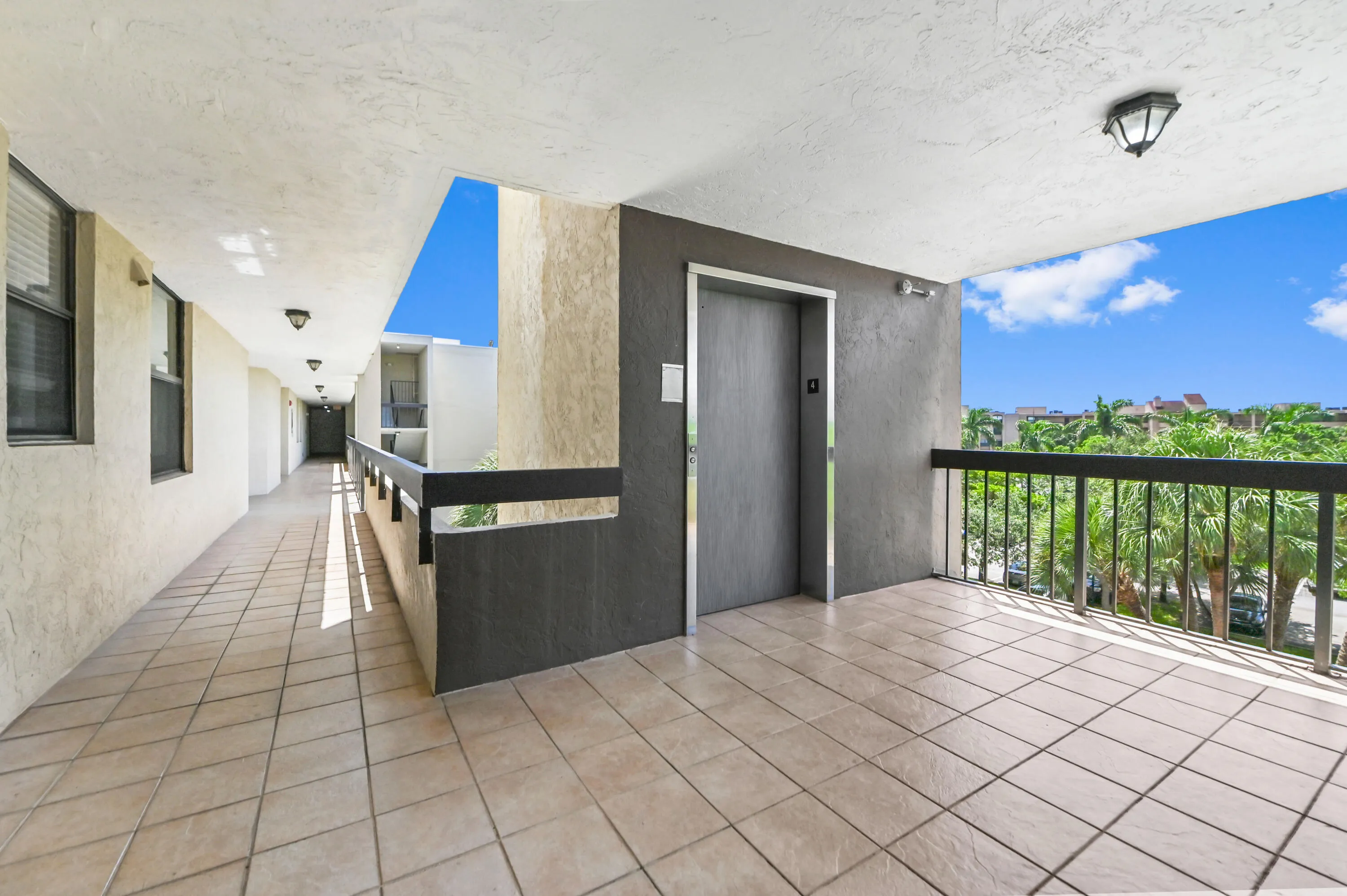 Elevator Landing 4th floor