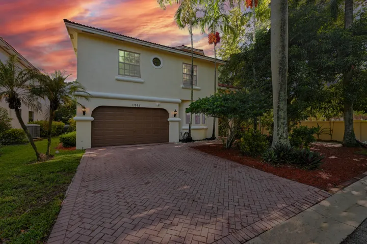 11695 NW 2nd St Plantation twilight 0003